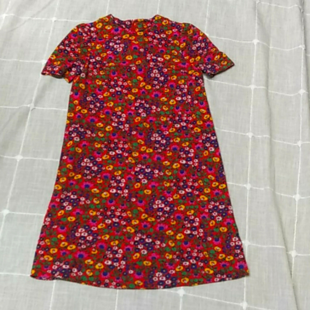 Vintage Dress with beautiful bright florals